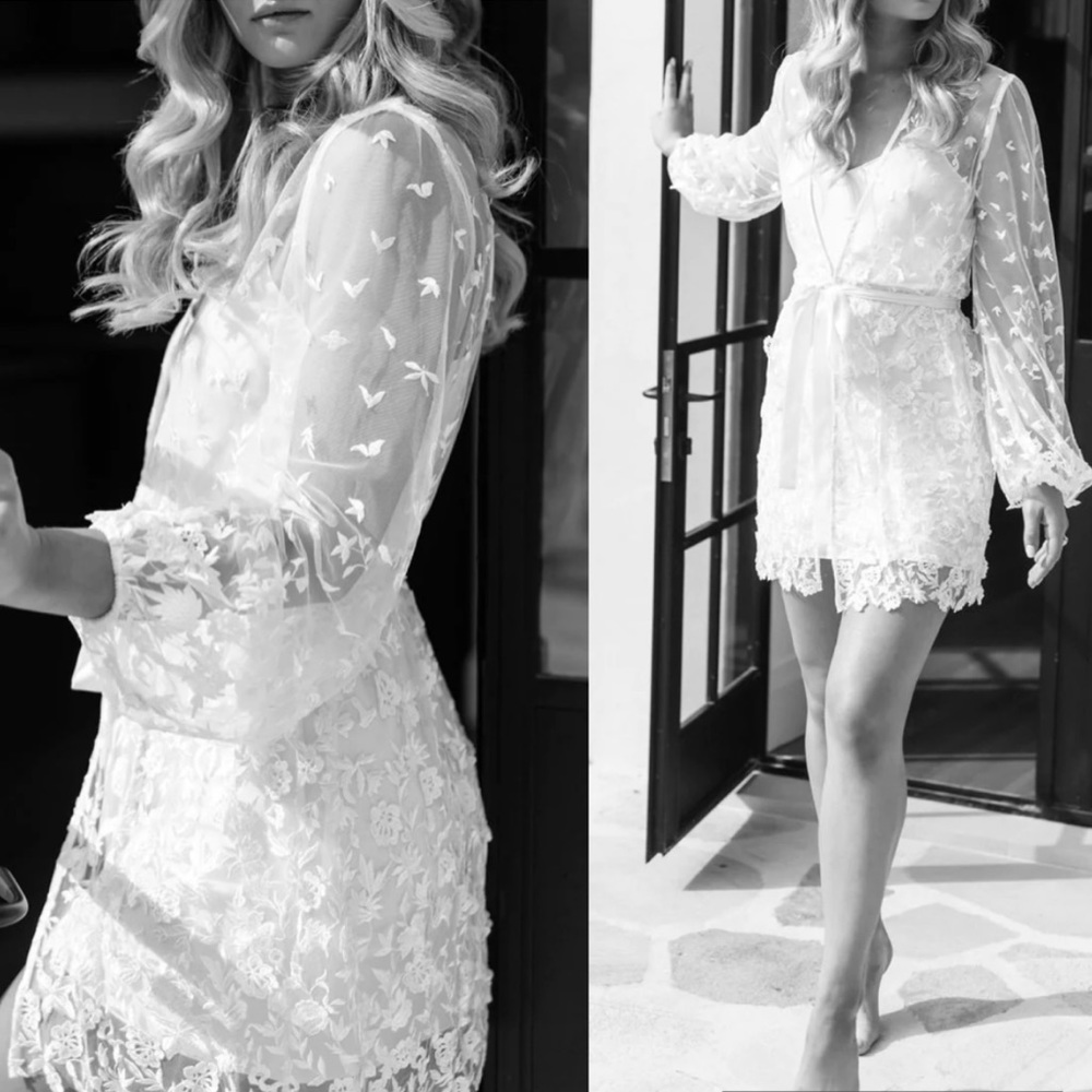 Le Rose Maya Robe - Picture 2 of 14